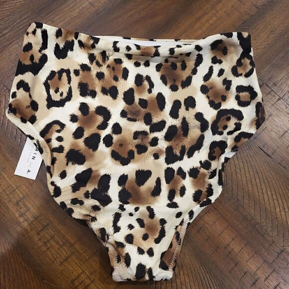 Vitamin A Barcelona Sculpting High Waisted Swim Bottom Leopard Size Small (6) - Picture 6 of 7